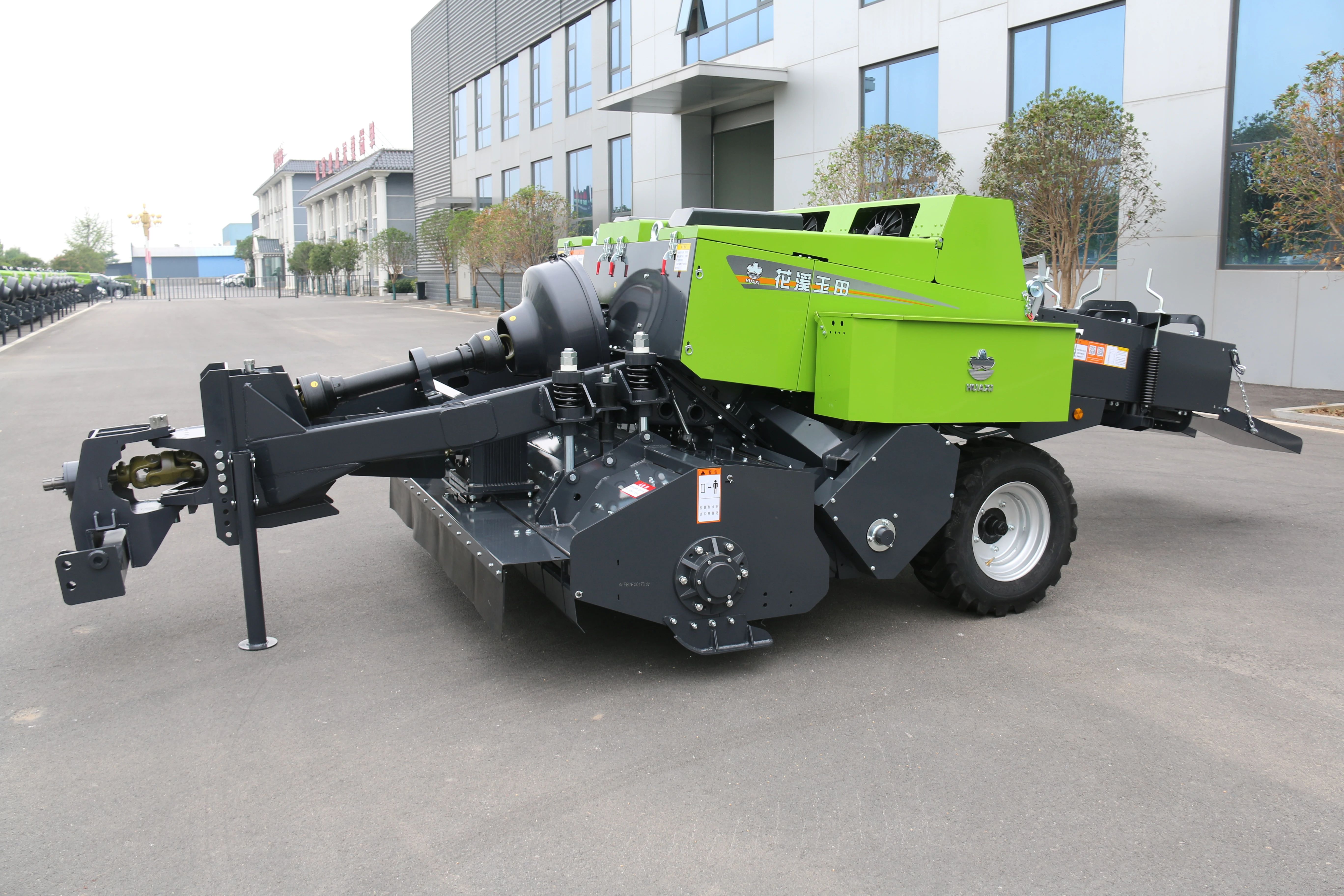 9YF-2.4D型双仓方捆打捆机（2025款）